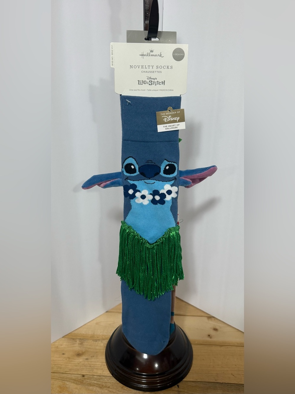 Disney Lilo & Stitch Novelty Crew Socks (1 Pair)